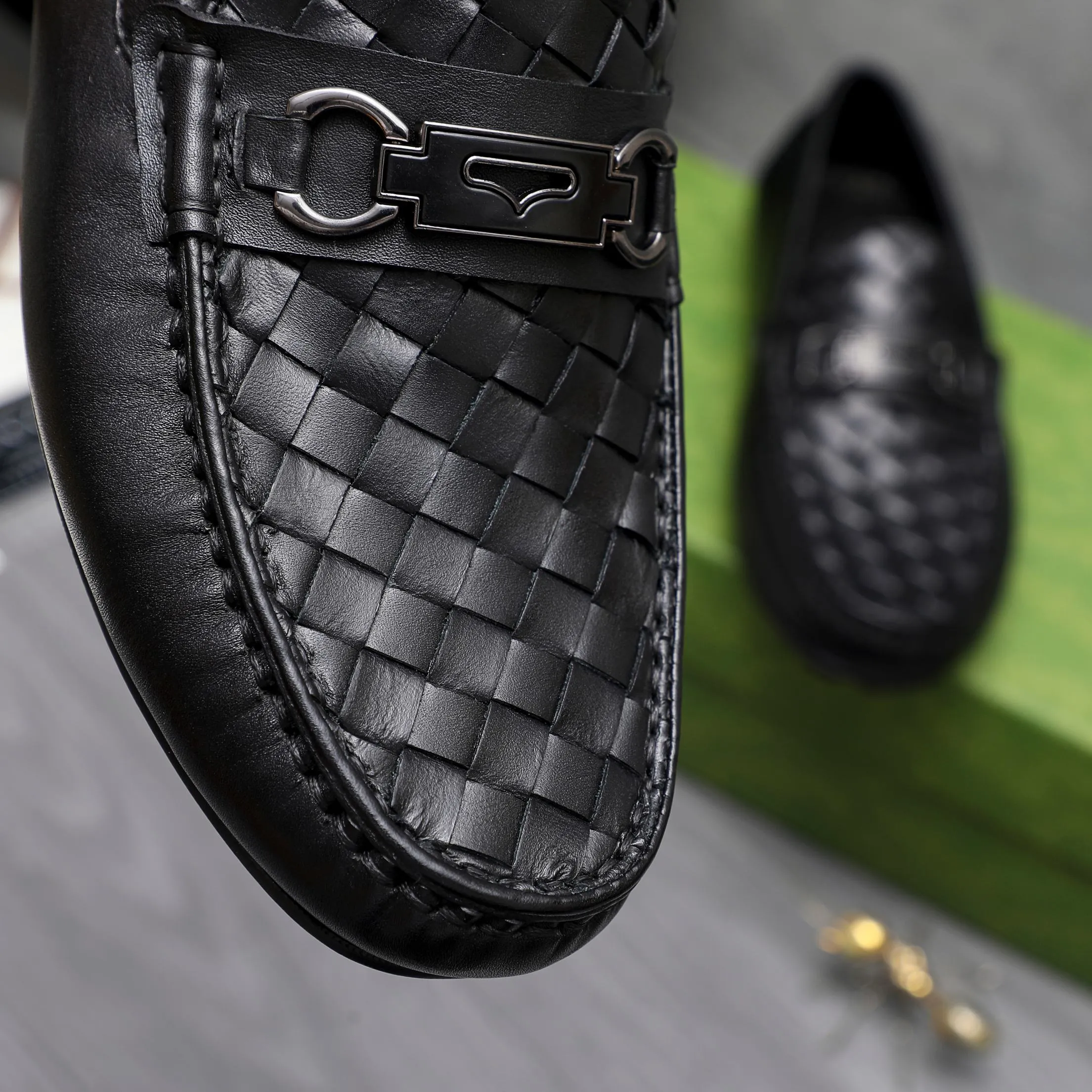 Men's shoes 💰400 Product trademark: GUCCI "Gucci" casual slip-on shoes Regular size: 38-44 (45 is custom-made and non-returnable) Product materials: Selected woven cowhide upper, sheepskin lining, rubber outsole